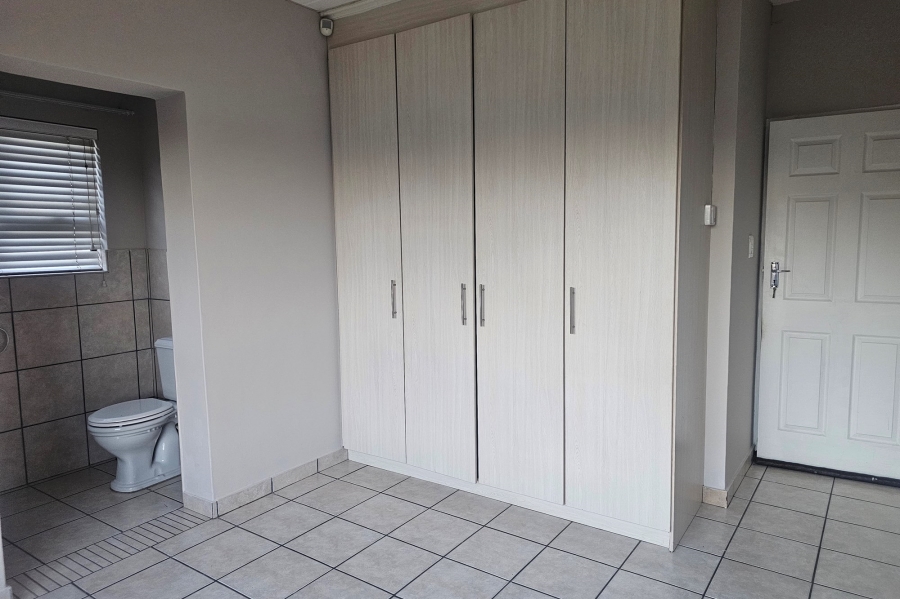 To Let 3 Bedroom Property for Rent in Waterval East North West